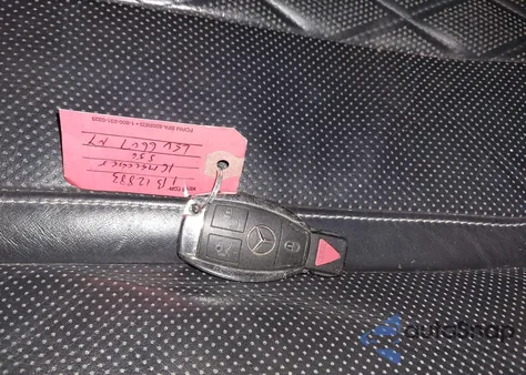 2016 Mercedes-Benz S 550 4Matic z USA, uszkodzony, nr VIN WDDXJ8FB5GA012965